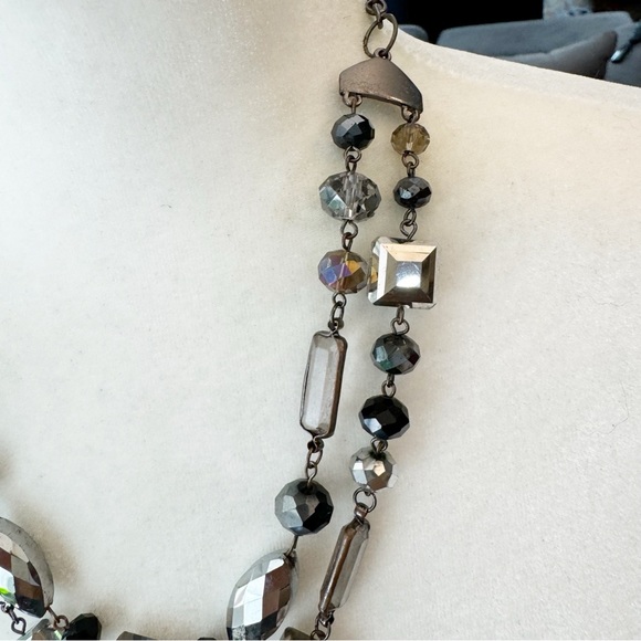 Vintage Necklace Black & Clear Glass  Plastic Faceted Beads Double Strand - Picture 3 of 7